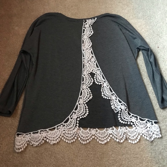 Open back top - Picture 2 of 3